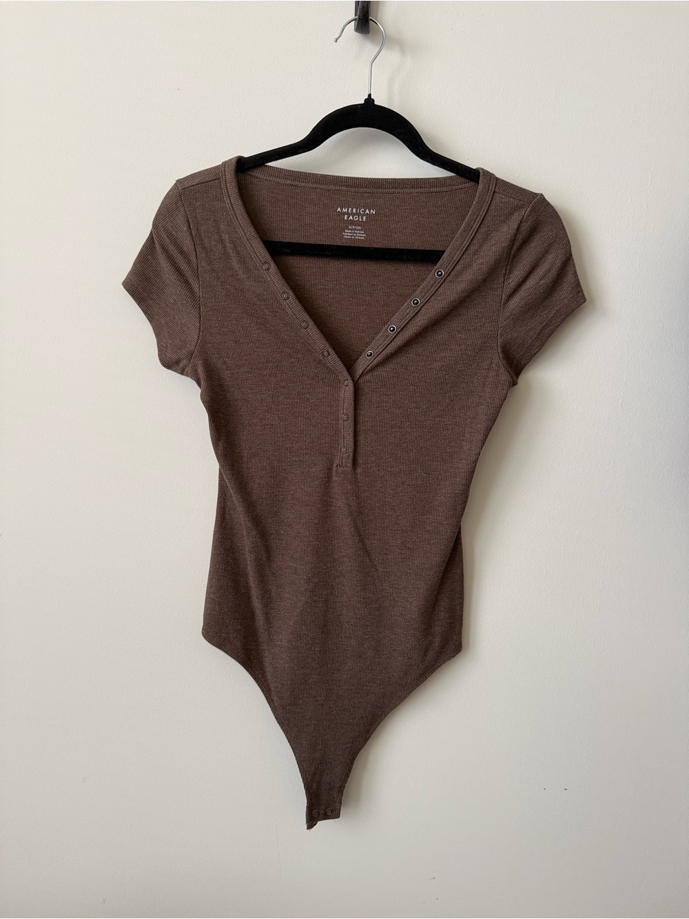 American Eagle Outfitters Brown Snap V-Neck Short Sleeve Bodysuit